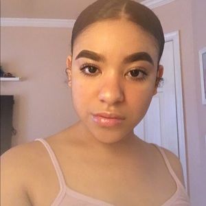 Meet your Posher, Patricia